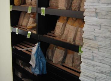 Shelves for bread