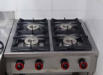 Gas grills, charcoal and electric grills