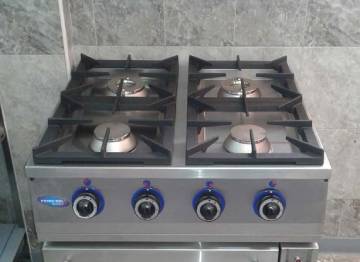 Gas grills, charcoal and electric grills